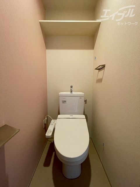 トイレ　清潔感のあるトイレです