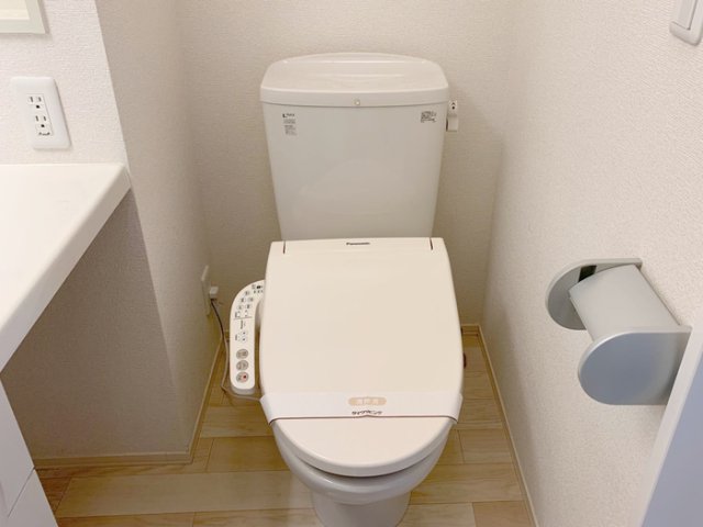 トイレ　トイレ