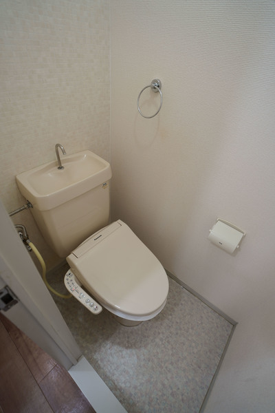 トイレ　同じ建物の別のお部屋