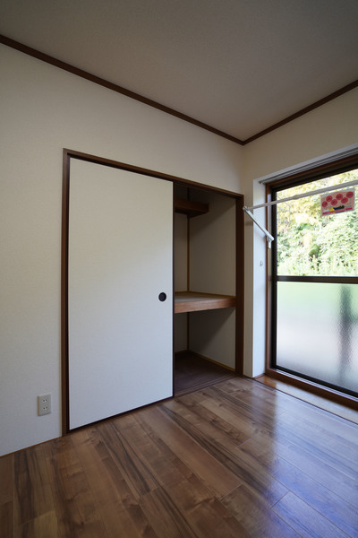 収納　同じ建物の別のお部屋