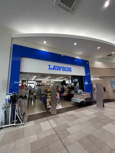 コンビニ　ローソンpasar蓮田上り店（コンビニ）まで530m