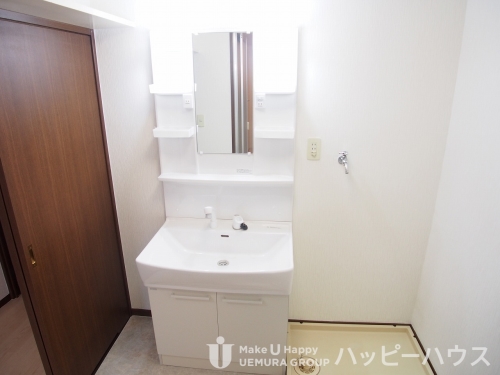 洗面設備　別部屋の写真になります。現状を優先とします。