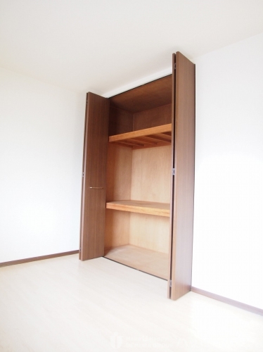 収納　別部屋の写真になります。現状を優先とします。