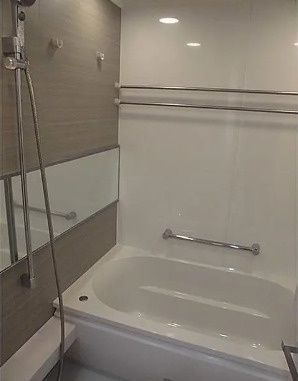 バス・シャワールーム　別タイプ部屋　参考写真です