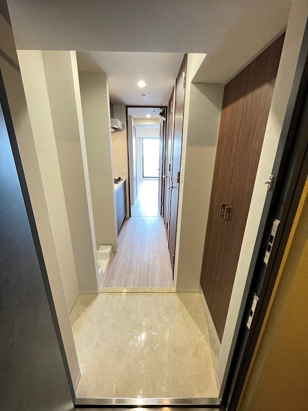 玄関　同タイプのお部屋です