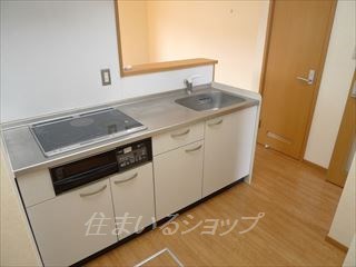キッチン　ＩＨ３口コンロ・床下収納あり