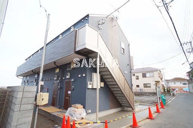 エントランス　お洒落な建物デザイン♪