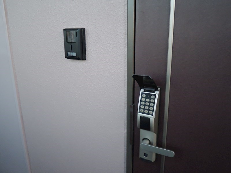 セキュリティ　暗証番号入力式の電子ロックで安心♪