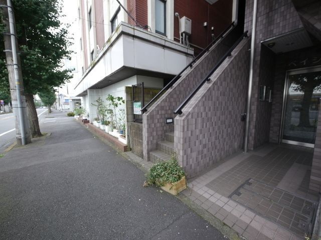 エントランス　★広めのエントランスです★