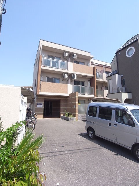 建物外観　外はこのようになっています
