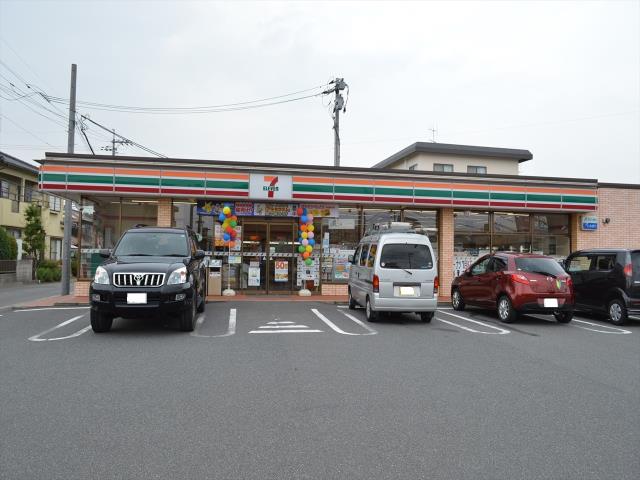 コンビニ　セブンイレブン（コンビニ）まで1357m