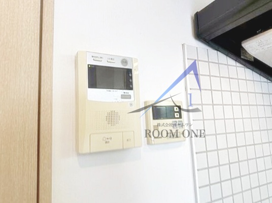 セキュリティ　モニター付きインターホンです。