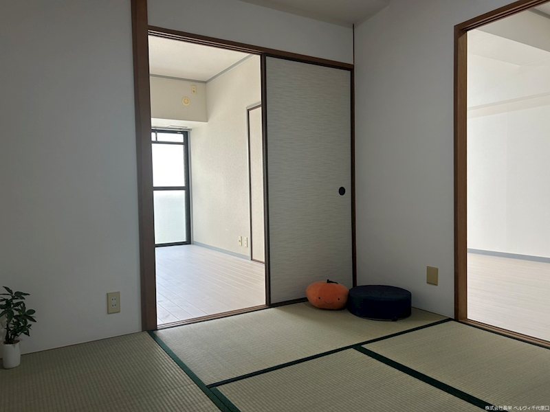 その他部屋・スペース　中央の和室6帖★