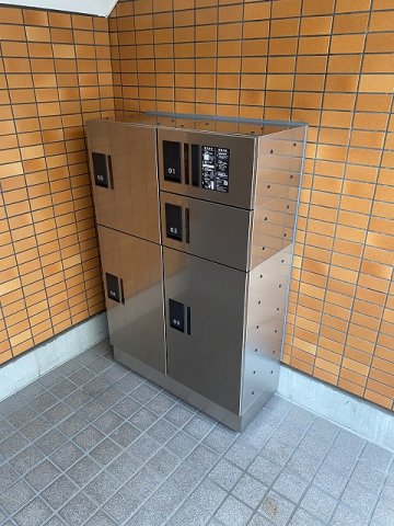 その他共有部分　共用エントランスには宅配BOXがあるので荷物の受け取りもスム