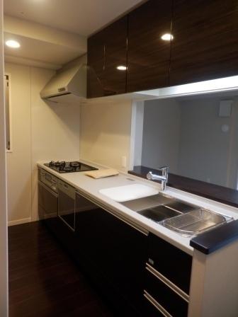 キッチン　★写真はほかの部屋ですのでイメージです★