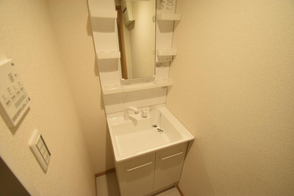 洗面設備　洗髪洗面化粧台