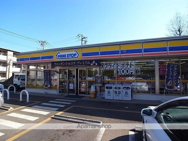 コンビニ　ミニストップ（コンビニ）まで728m