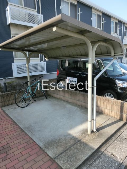 その他共有部分　屋根付き駐輪場