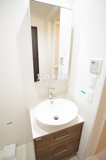 洗面設備　独立洗面台あります！