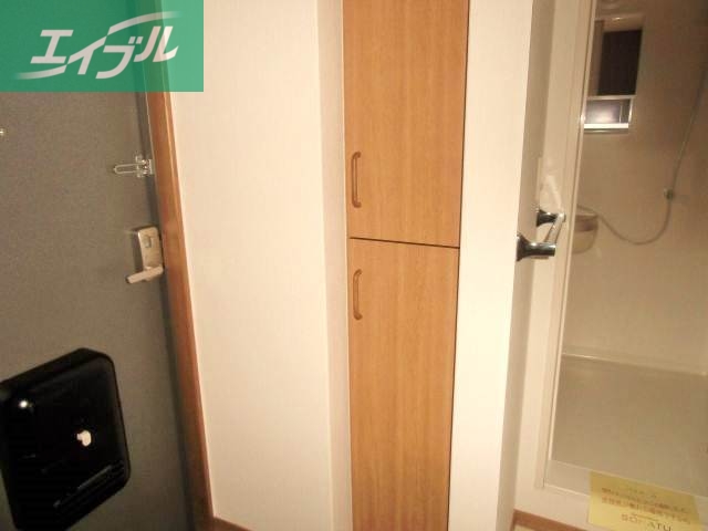 その他設備　玄関シューズボックス付