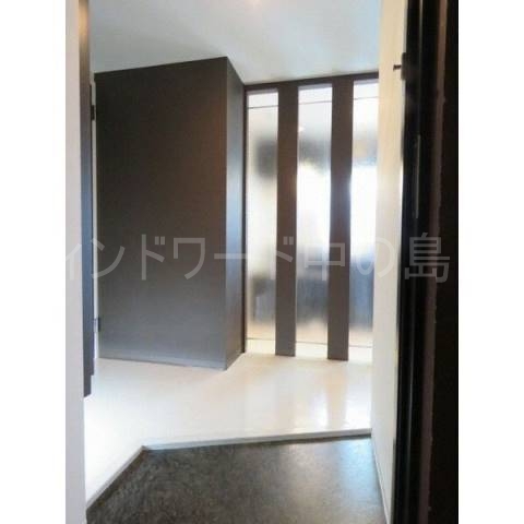 玄関　詳細は、ウィンドワード中の島店までご相談下さい。