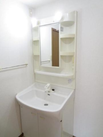 洗面設備　※同タイプ部屋の写真です。