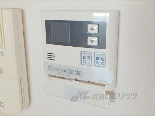 その他設備　給湯器リモコン