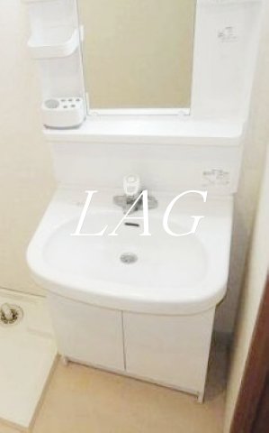 洗面設備　独立洗面台です。
