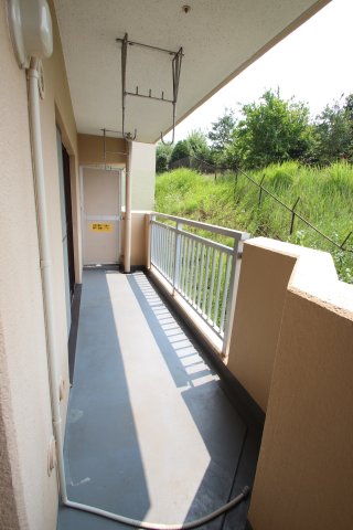 バルコニー　※同建物ほかのお部屋の写真です。