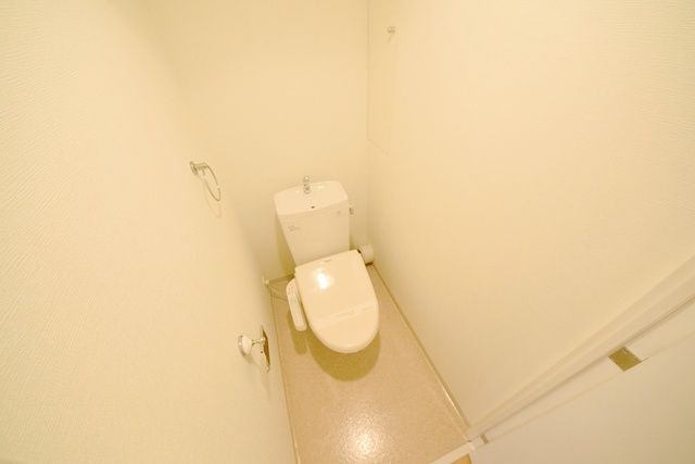 トイレ　お部屋探しは株式会社　タウンハウジング　までお気軽にお問合…