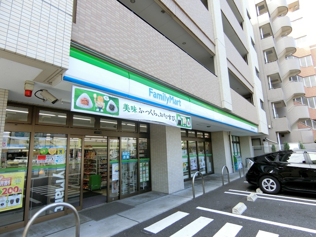 コンビニ　ファミリーマート 中葛西清砂大橋通り店（コンビニ）まで240m