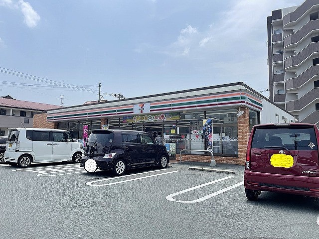 コンビニ　セブンイレブン熊本横手１丁目店（コンビニ）まで250m
