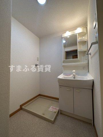 洗面設備　同仕様　反転の場合あり