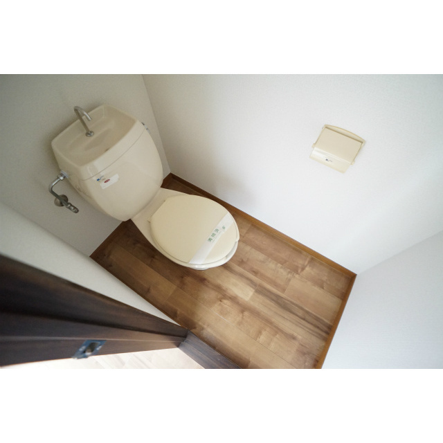 トイレ　もちろんバス・トイレ別♪