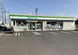 コンビニ　ファミリーマート 島田岸町店（コンビニ）まで450m