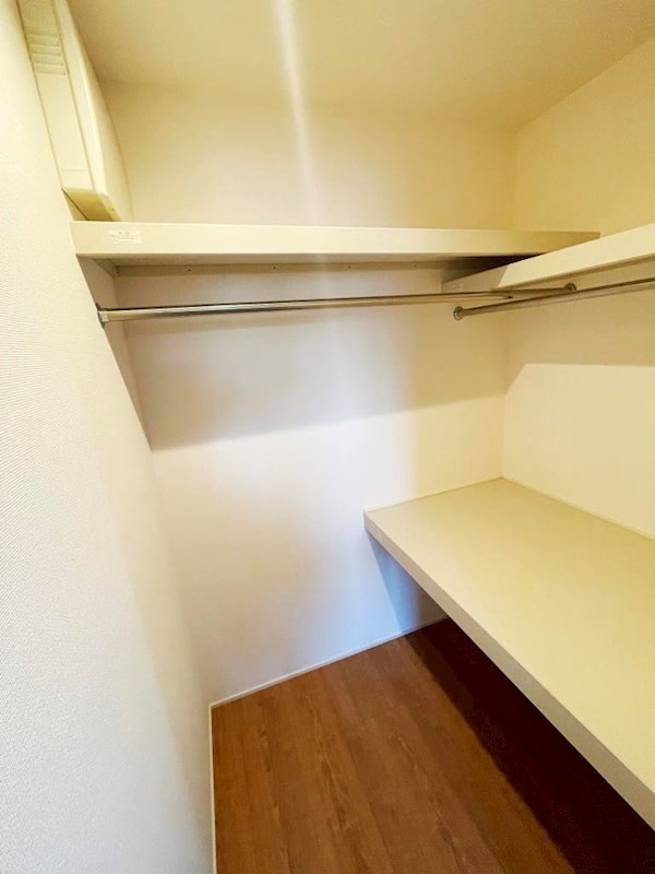 収納　※写真は別のお部屋です