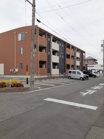 駐車場　駐車場完備です