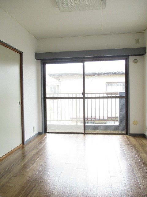 居室・リビング　別部屋参考写真