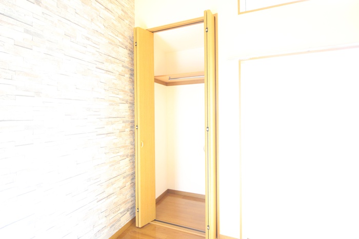 収納　同じ部屋タイプの別部屋の写真です。現況と異なる場合は現況を優