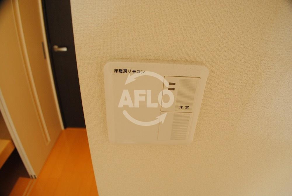 その他設備　ゼウス西梅田プレミアム　床暖房