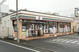 コンビニ　セブンイレブン小金井貫井南町5丁目店（コンビニ）まで560m