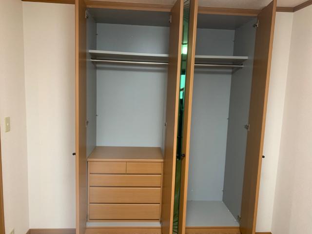 収納　クローゼット