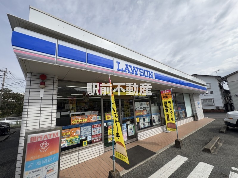 コンビニ　ローソン新勝立店（コンビニ）まで800m