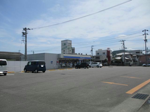 コンビニ　ローソン名西石井町高川原店（コンビニ）まで1099m