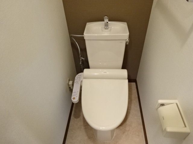トイレ　★ウォシュレットつきの綺麗なトイレです★