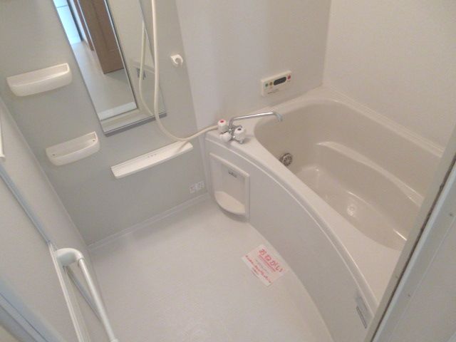 バス・シャワールーム　写真は別の部屋のものです。