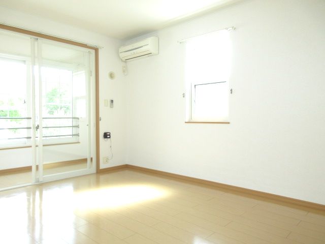 居室・リビング　写真は別の部屋のものです。
