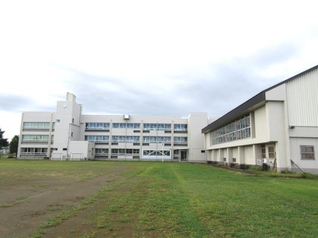 小学校　上越市小学校和田小学校（小学校）まで2383m