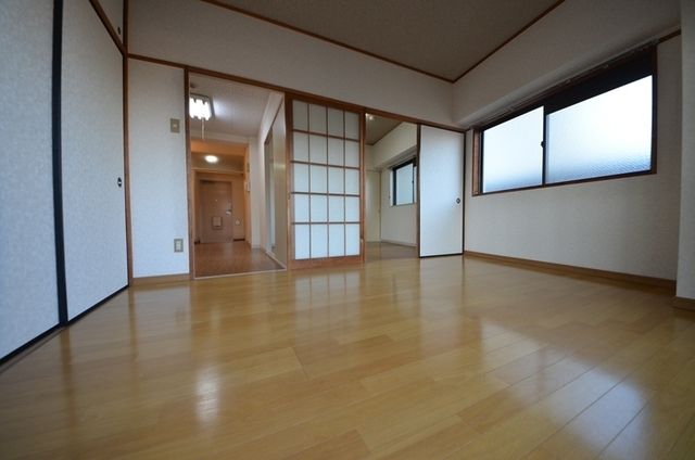 居室・リビング　広いお部屋