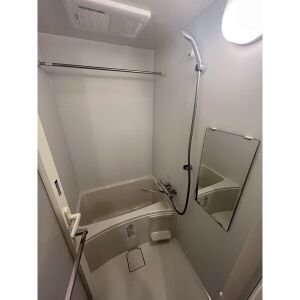 バス・シャワールーム　新築中の為、別室参考画像です。
